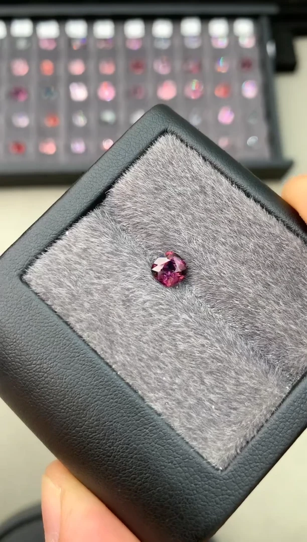 【闪购商品】定制尖晶石裸石未镶嵌0.87ct 枕型 紫色调