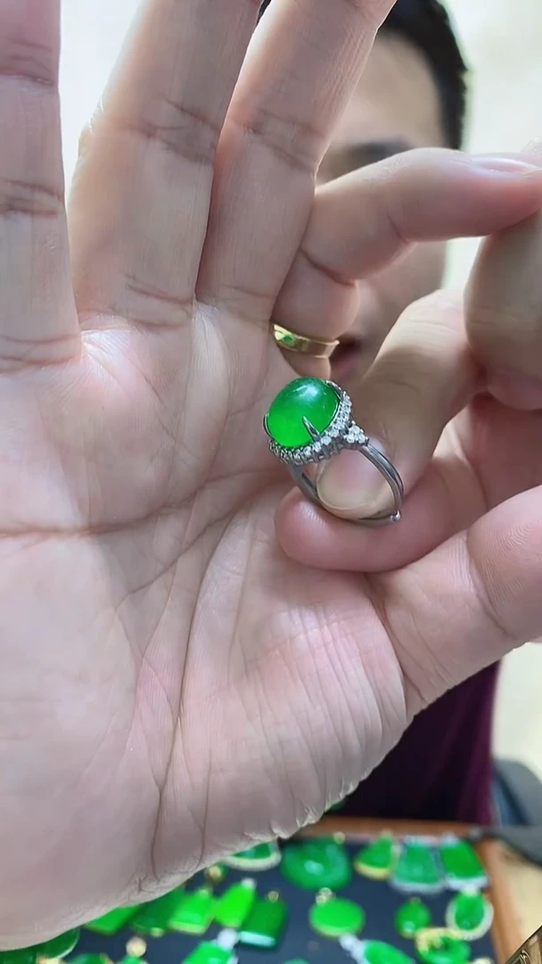 银S925镶嵌戒指翡翠翡翠戒指