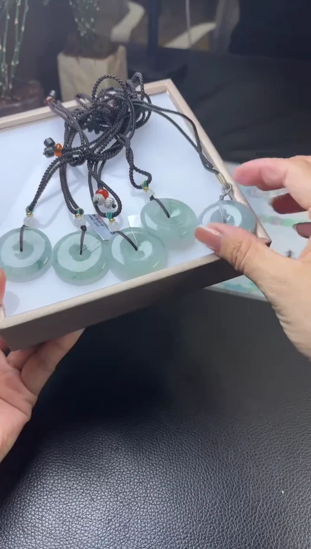 未镶嵌挂件翡翠多样性发一件CRRD1256