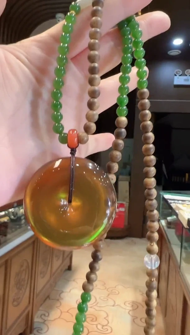 琥珀颈饰未镶嵌琥珀吊坠