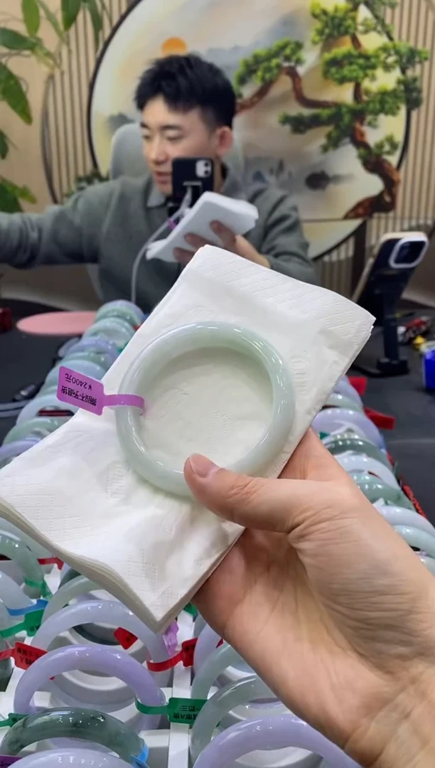 未镶嵌手镯翡翠9621