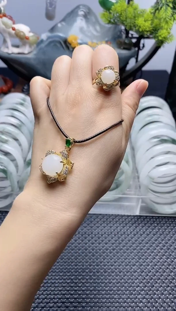 【闪购商品】石英质玉（金丝玉）颈饰银S925镶嵌戒指项链