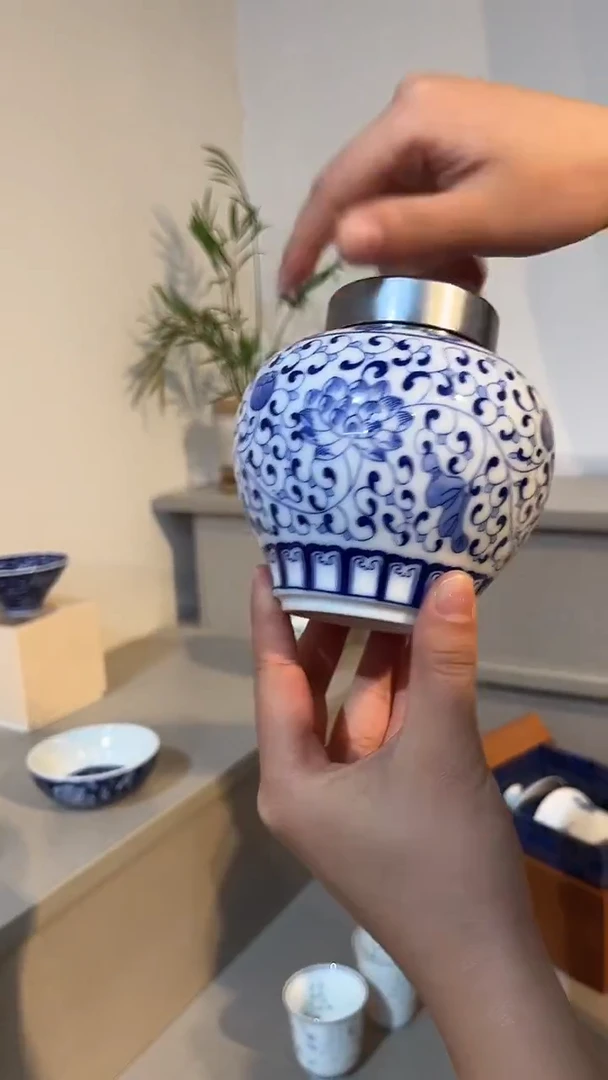 景德镇高温瓷茶叶罐