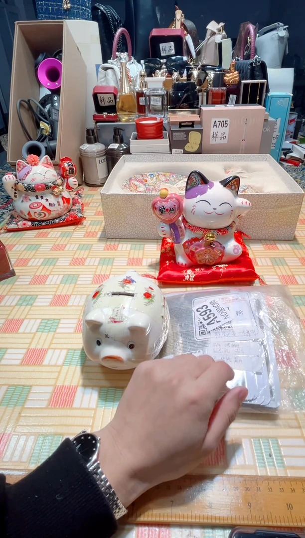 瓷片瓷器 库房到期 全部地板价@@1