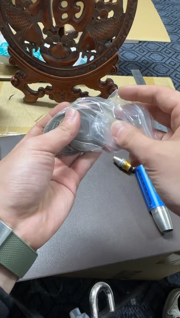 1猴**月精品瓷一物一拍定闪