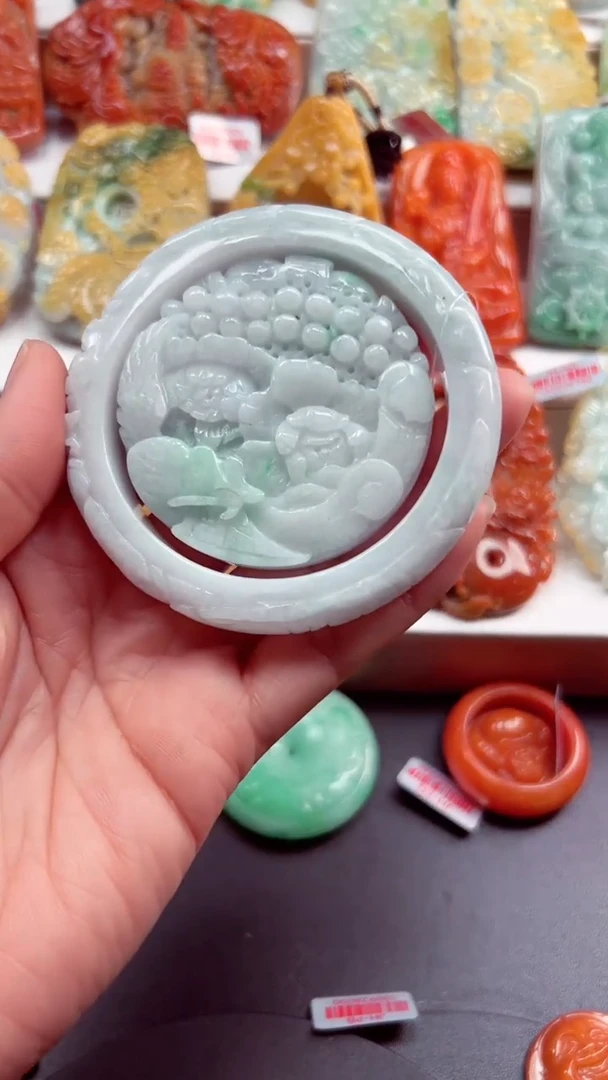 吊坠(不含链)未镶嵌翡翠风**淡天然翡翠