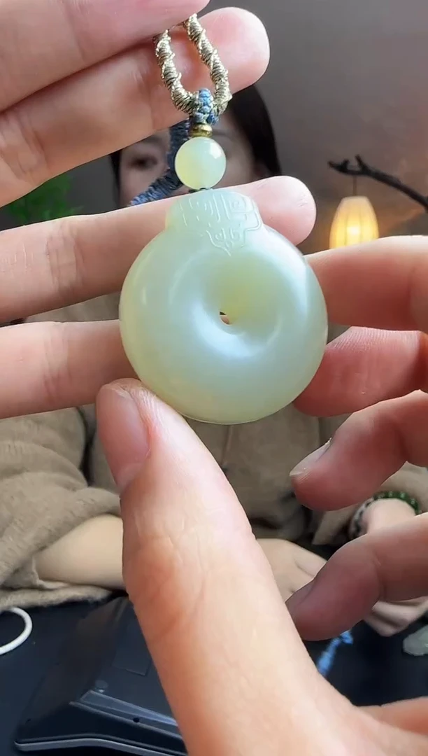 吊坠(不含链)未镶嵌和田玉JJD1221070多样性发一