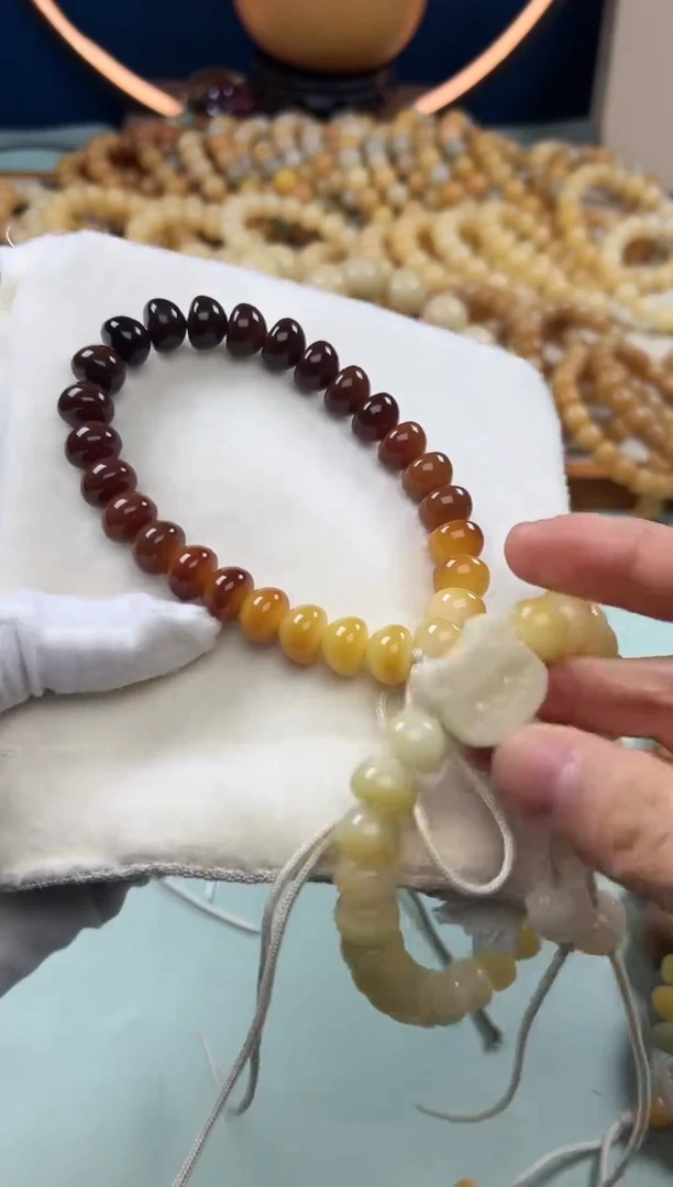 【闪购商品】菩提根/象牙果吊坠12机抛窝窝头渐变手持0440