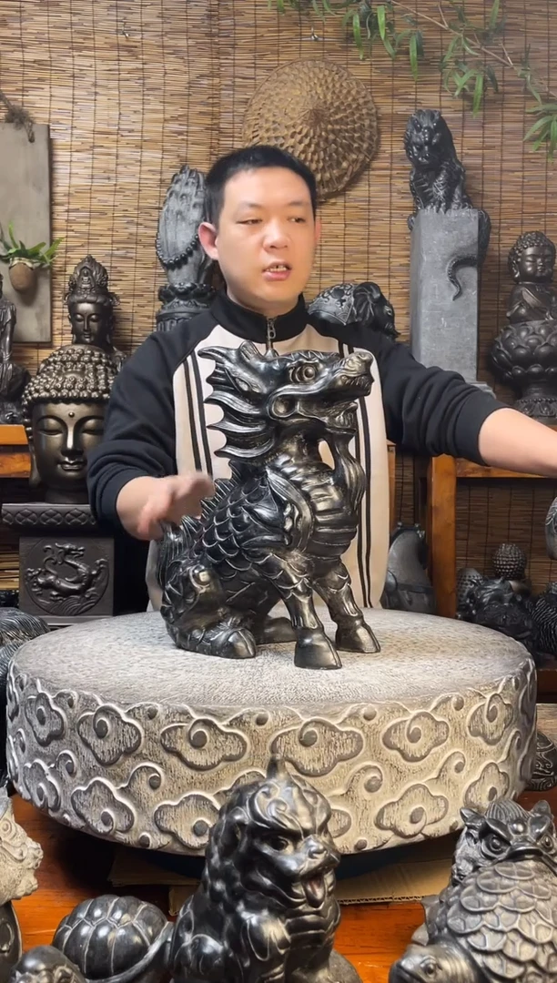 石材35火麒麟天然青石雕刻