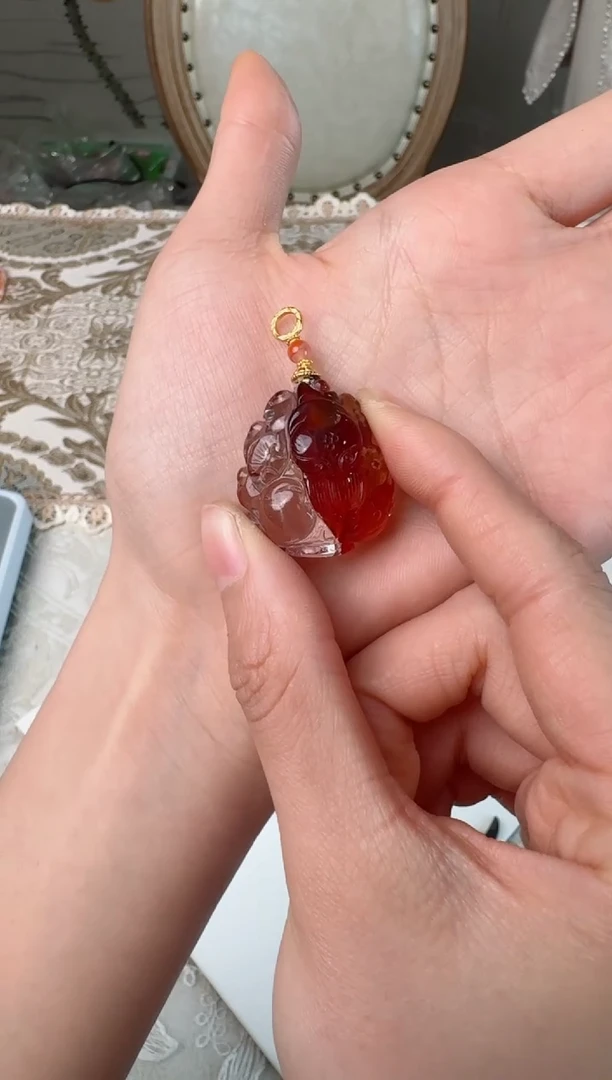【闪购商品】未镶嵌吊坠(不含链)水晶天然胶花九尾狐吊坠 SG5