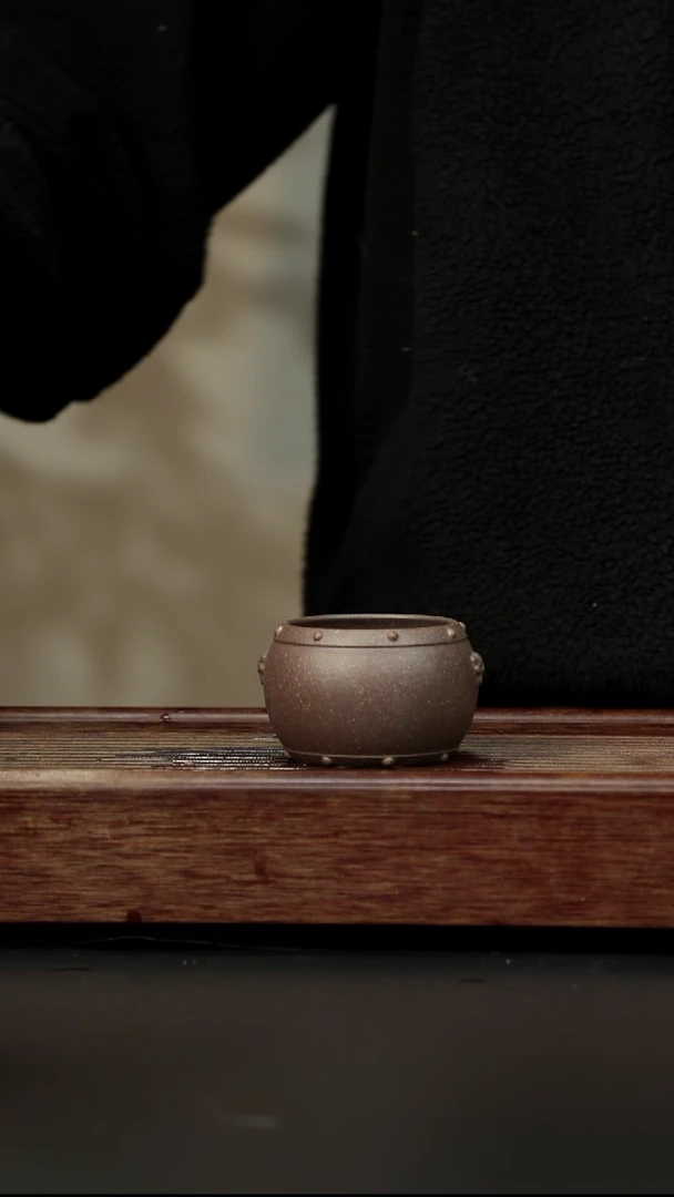 紫砂茶壶百年岩中泥 六拼战鼓杯