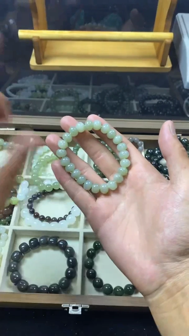 未镶嵌手串和田玉水****冰主播推荐！！