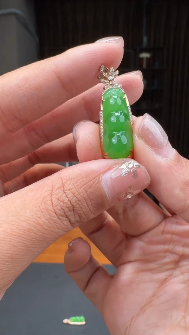 【闪购商品】和田玉4018K金镶嵌2.5赵玉多样性发货