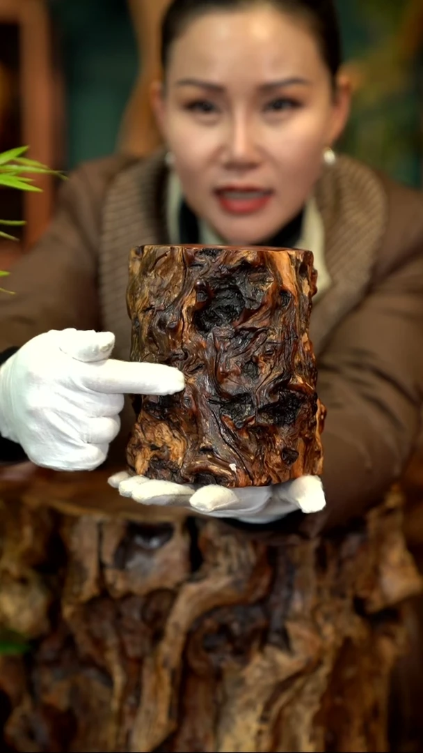 木雷击枣木脱骨老料笔筒