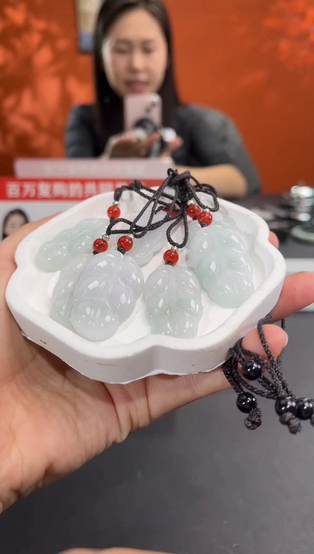 未镶嵌挂件翡翠边城刀客/10000008h/多样性发一