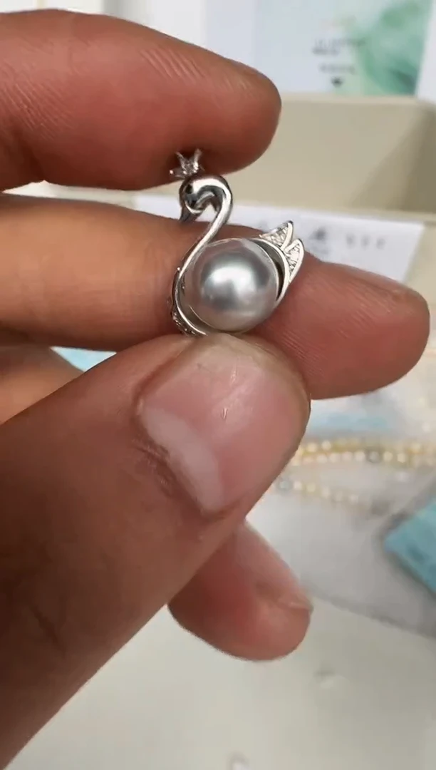 颈饰银S925镶嵌海水珍珠吊坠