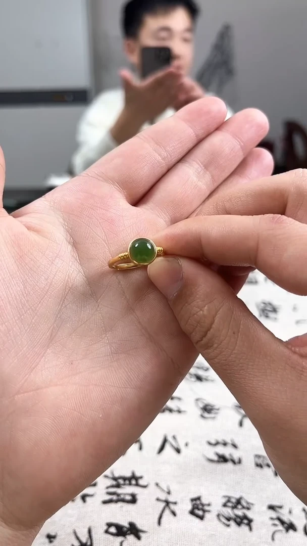 【闪购商品】和田玉戒指银S925镶嵌碧玉蛋面戒指