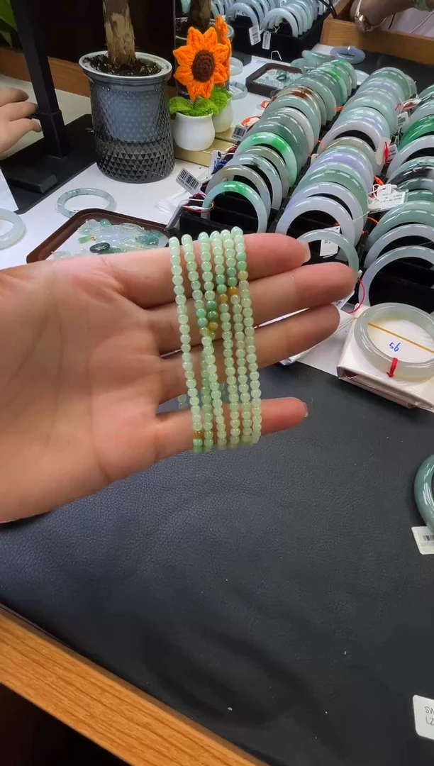未镶嵌手串翡翠翡翠手串多样性发一