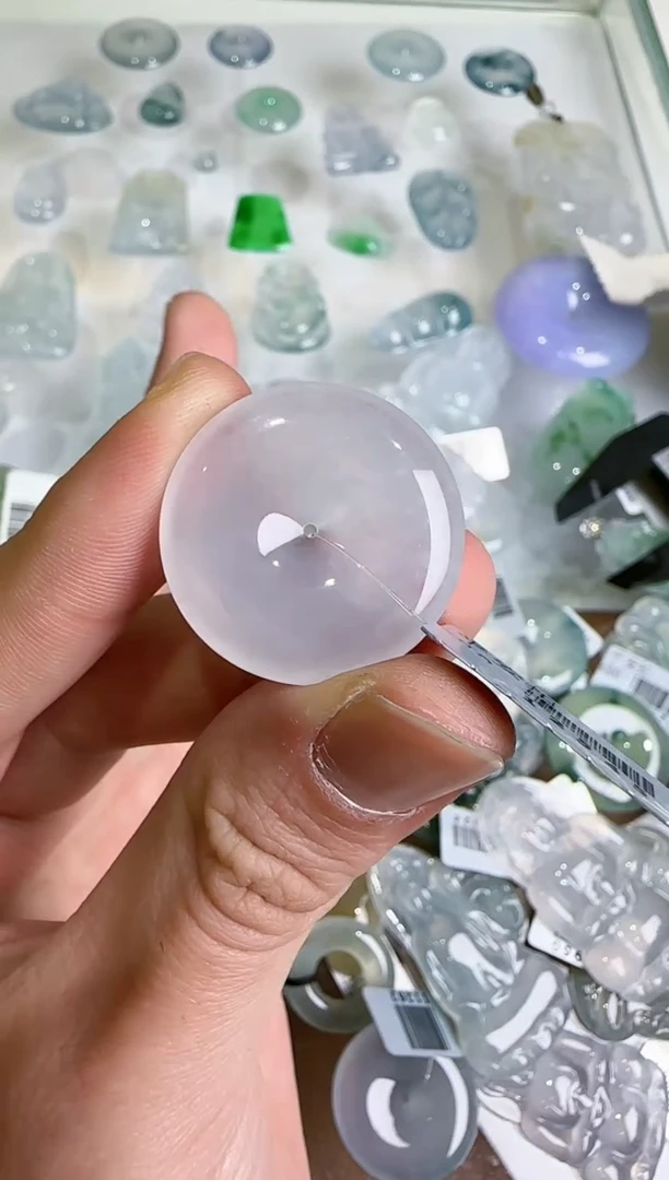 【闪购商品】翡翠吊坠(不含链)未镶嵌··