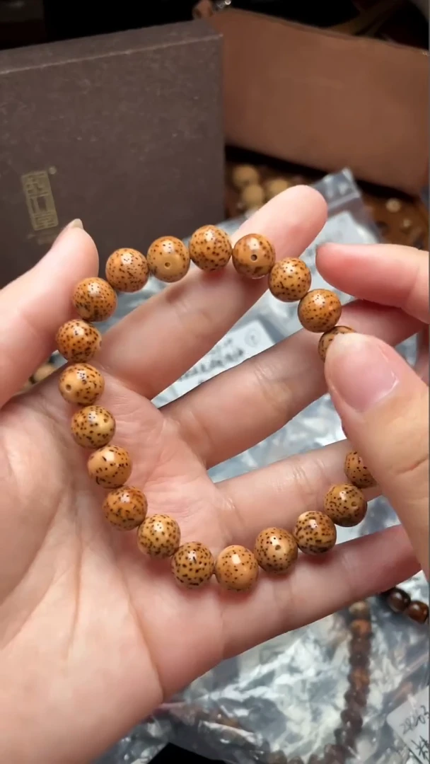 手串星月菩提精工级粉皮浅珀10圆珠手串