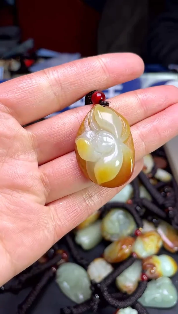 【闪购商品】和田玉颈饰未镶嵌1