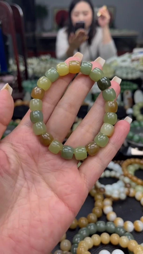 【闪购商品】和田玉手串未镶嵌新疆多宝卡10