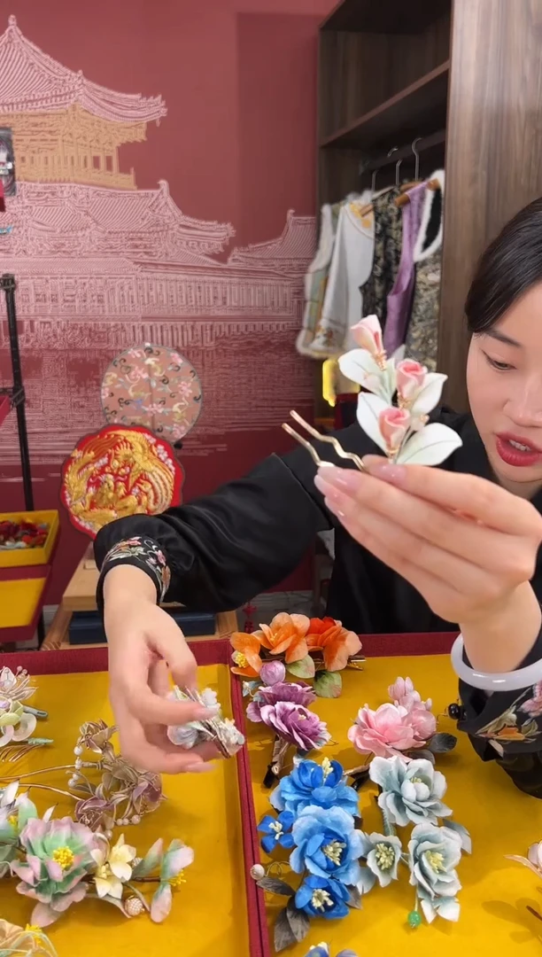 【闪购商品】刺绣非遗绒花（发饰）