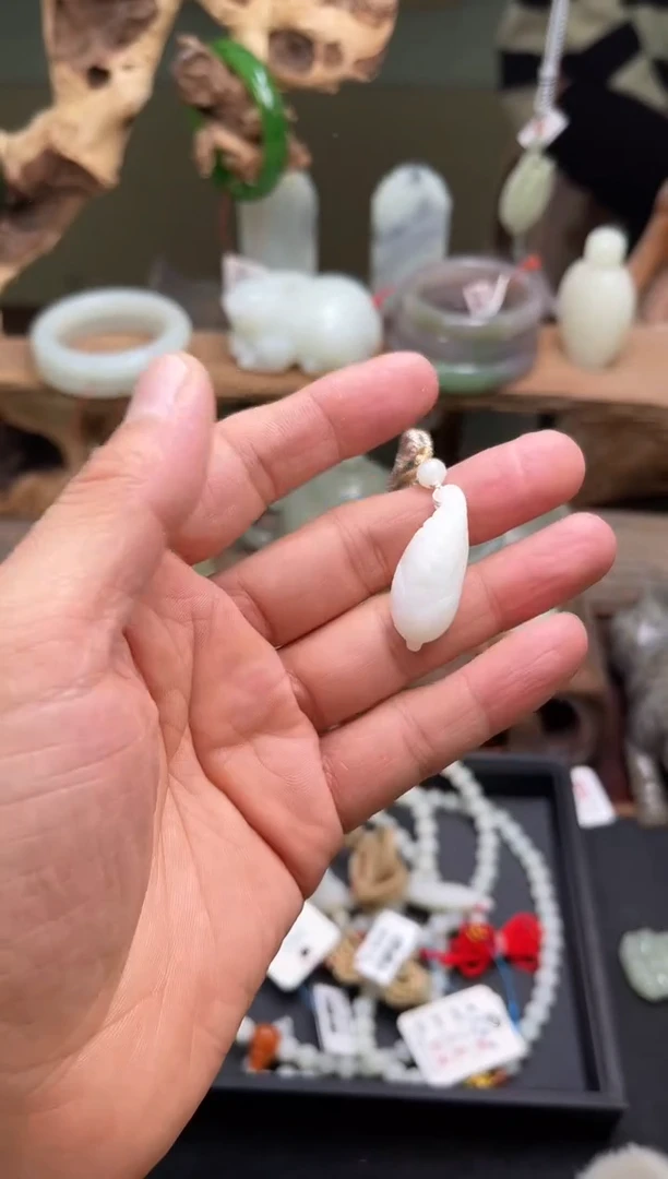 和田玉未镶嵌吊坠新疆米达 玉米9008484