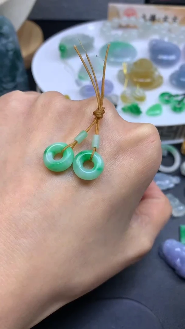 【闪购商品】定制翡翠未镶嵌翡翠