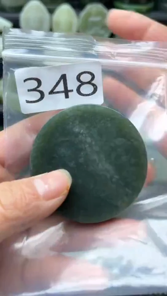 未镶嵌和田玉珠宝半成品镯芯