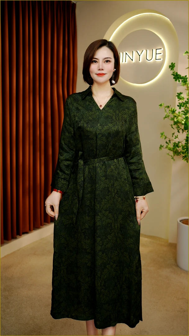 【悠甜】2025新款早秋新中式修身气质连衣裙1389A