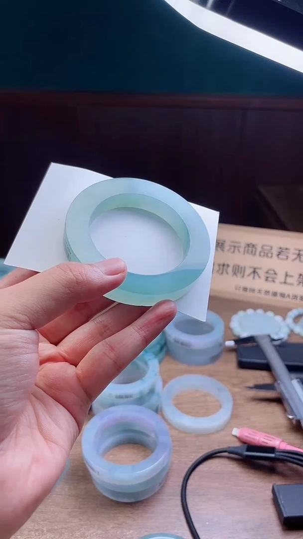 定制翡翠手镯未镶嵌定制