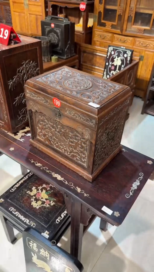 木木头款黄花梨满雕刻官箱1280