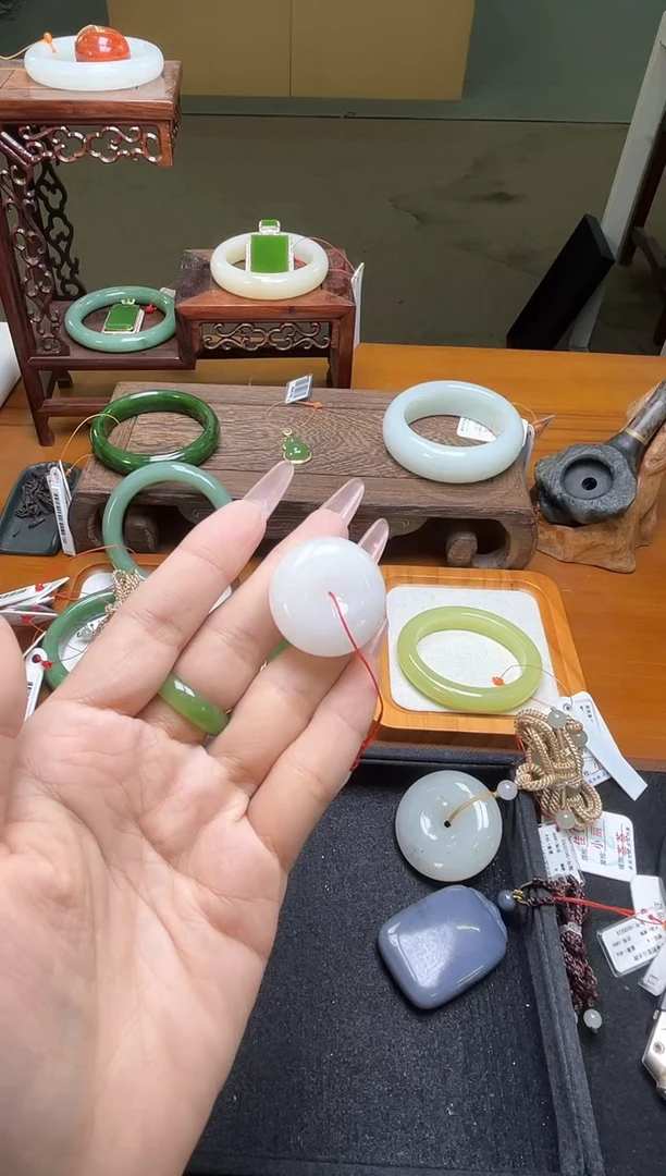 吊坠(不含链)未镶嵌和田玉青海野牛沟白玉 平安扣