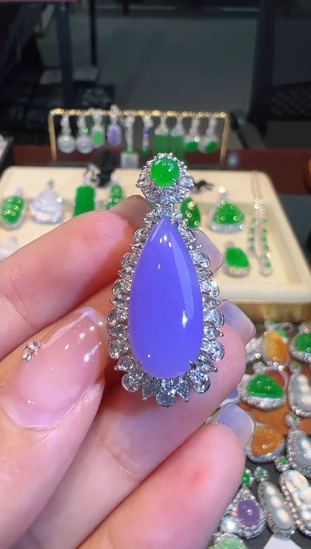 【闪购商品】翡翠吊坠(不含链)18K金镶嵌紫罗兰