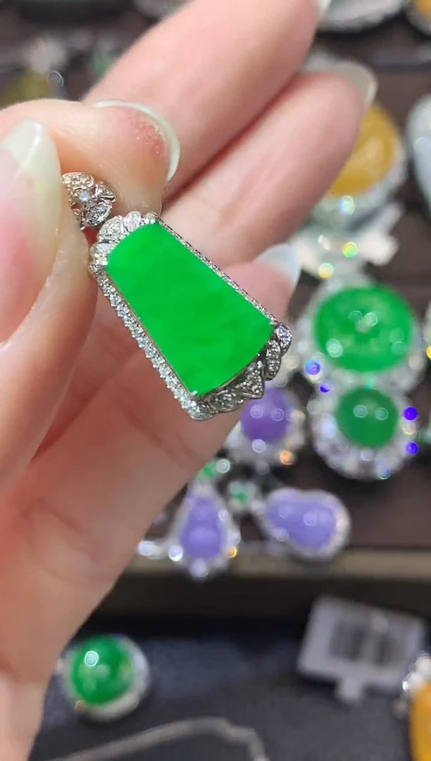 【云中意】18K金 翡翠 无事牌吊坠 (不含链) D7