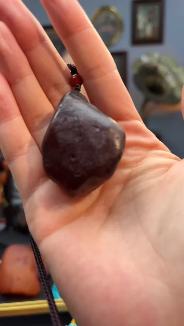 琥珀颈饰未镶嵌吊坠