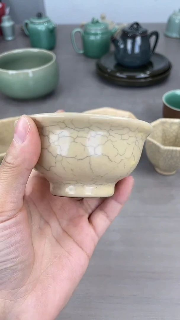 青瓷i原场地仓储福利清仓微微暇