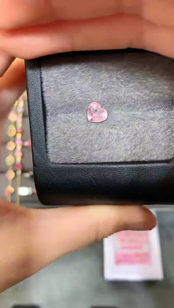 【闪购商品】定制尖晶石裸石未镶嵌心形 香槟色调 1.49ct