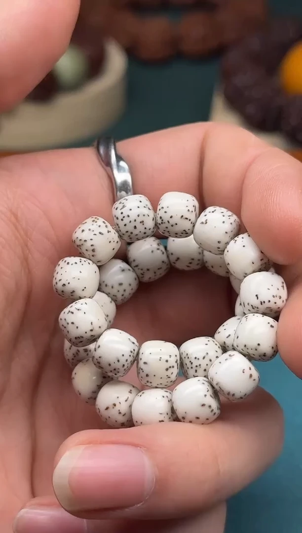 【闪购商品】星月菩提吊坠原生态大留白9*8近鸽子蛋一物一图002