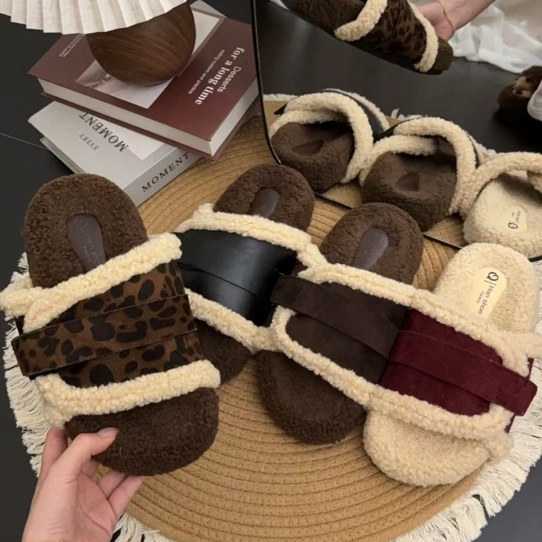 秋冬新款魔术贴居家外穿时髦可调保暖毛毛拖鞋女士防滑软底一字拖
