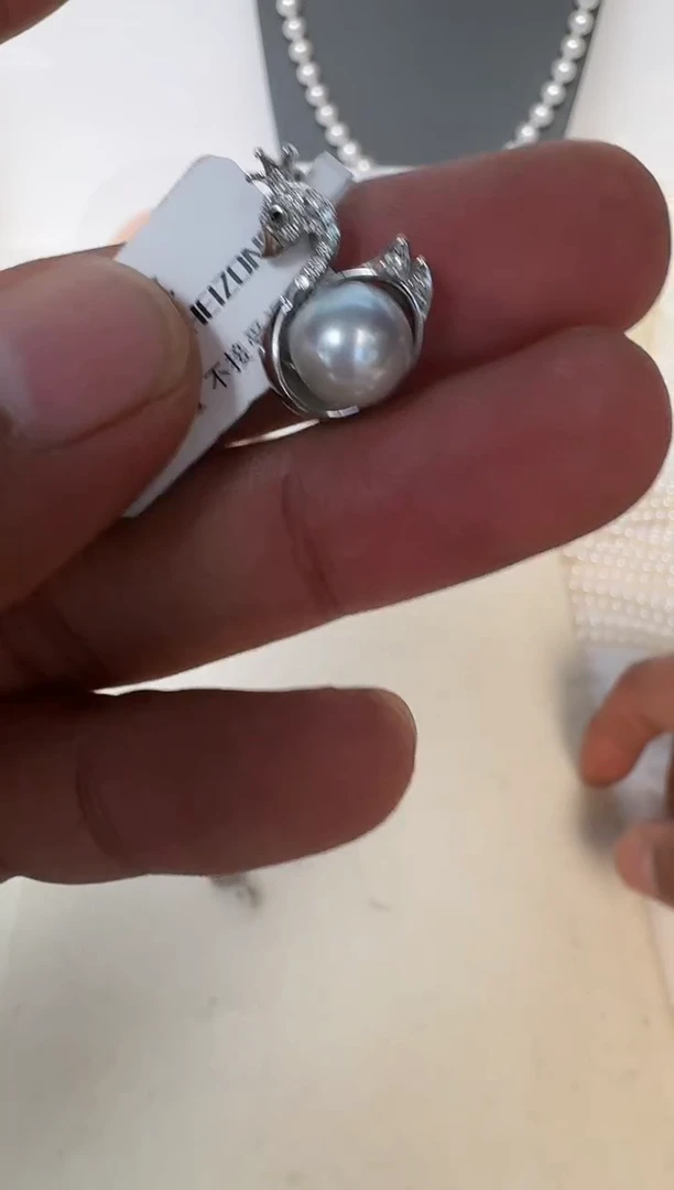 颈饰银S925镶嵌海水珍珠吊坠