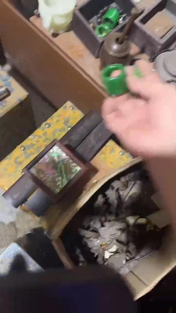 木闪电购链接精品摆件半只