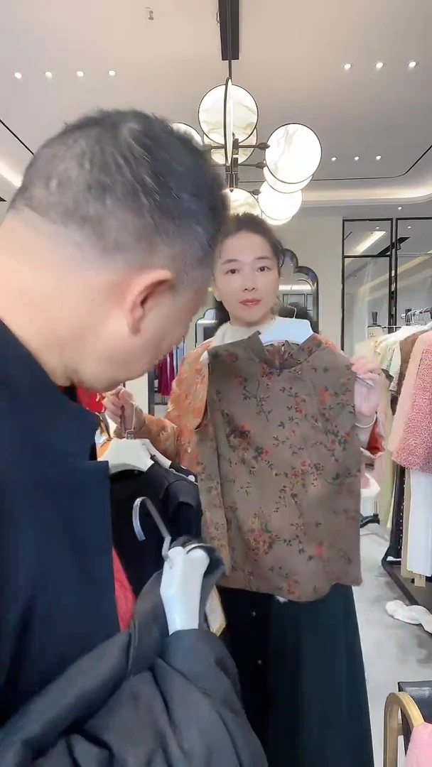 无袖真丝定制上衣l码399