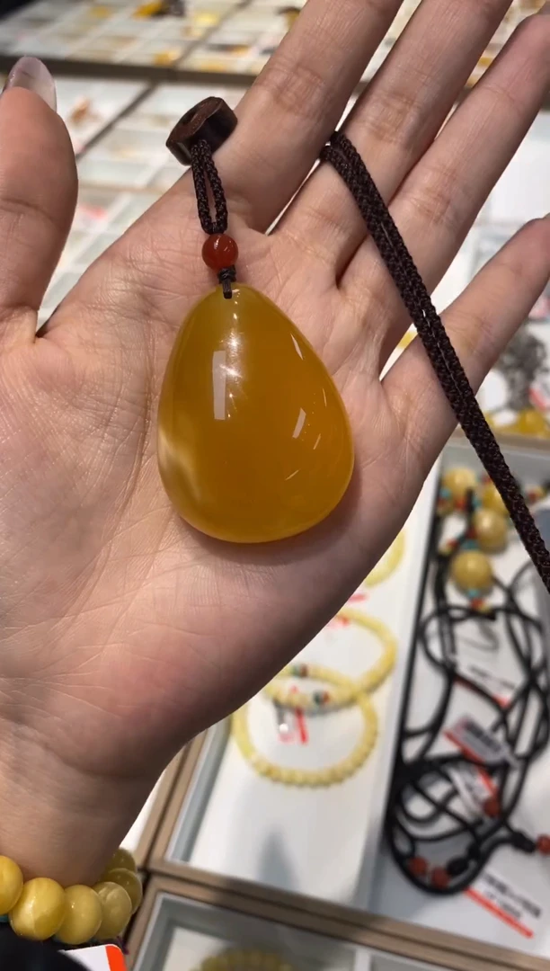 【闪购商品】琥珀颈饰未镶嵌吊坠
