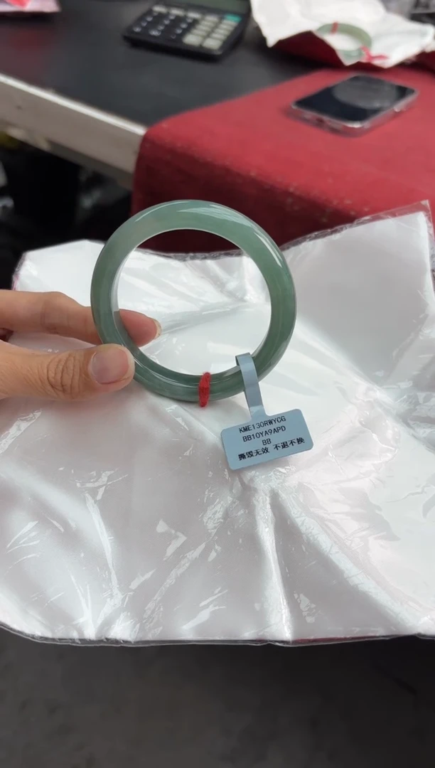未镶嵌手镯翡翠翡翠手镯1
