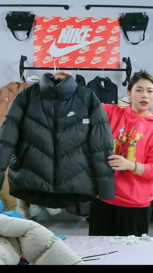 260闪购编码运动衣以直播间过款为准尺码L