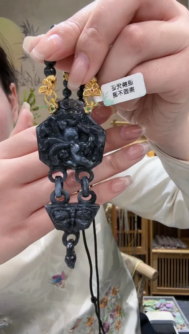 【闪购商品】翡翠颈饰未镶嵌吊坠