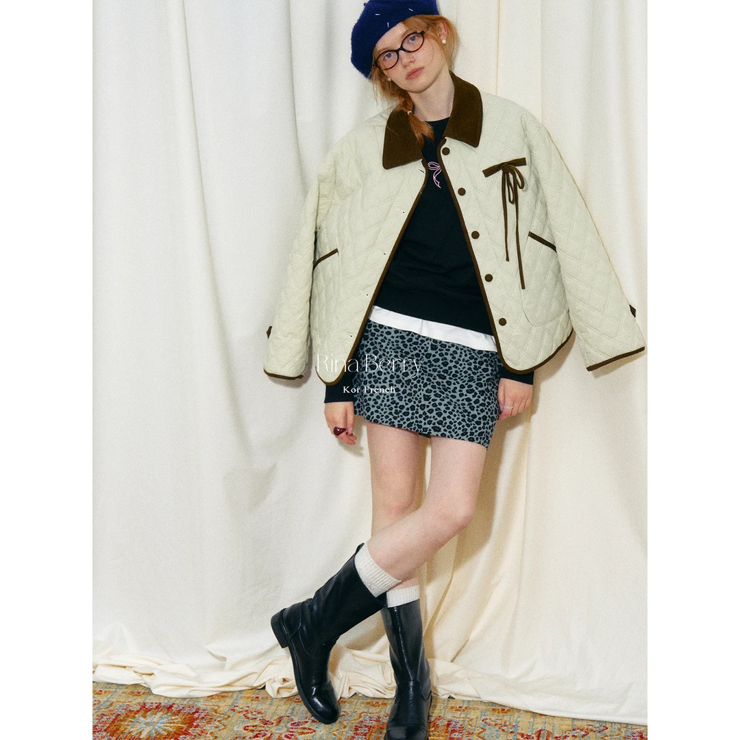 Rina Berry 两色灯芯绒领子棉服