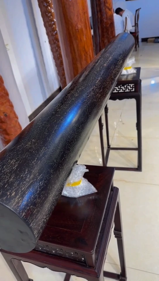 紫檀木类端景台欲****争紫檀横财链接